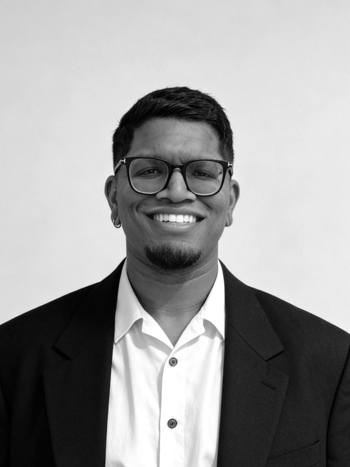 Portrait photo of Karthik Achari, clinician and founder of PepMD.